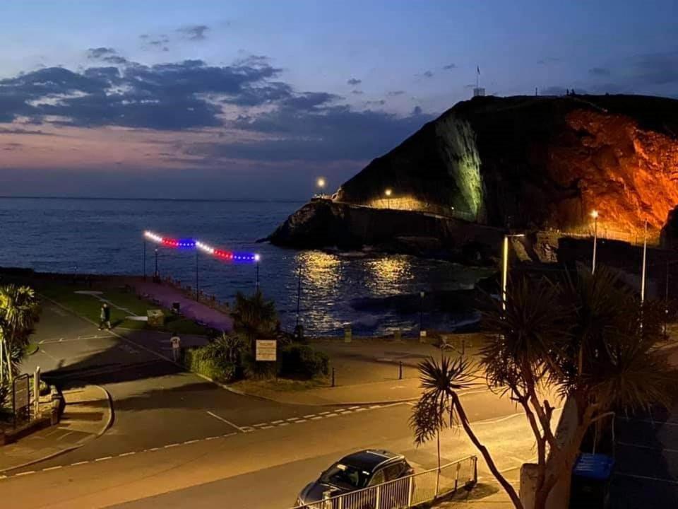 3 The View Apartments Ilfracombe - Hot Tub, Parking, Lift, Ev 外观 照片