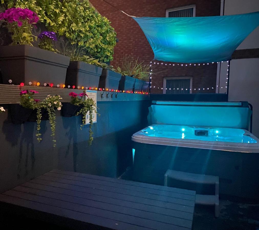 3 The View Apartments Ilfracombe - Hot Tub, Parking, Lift, Ev 外观 照片