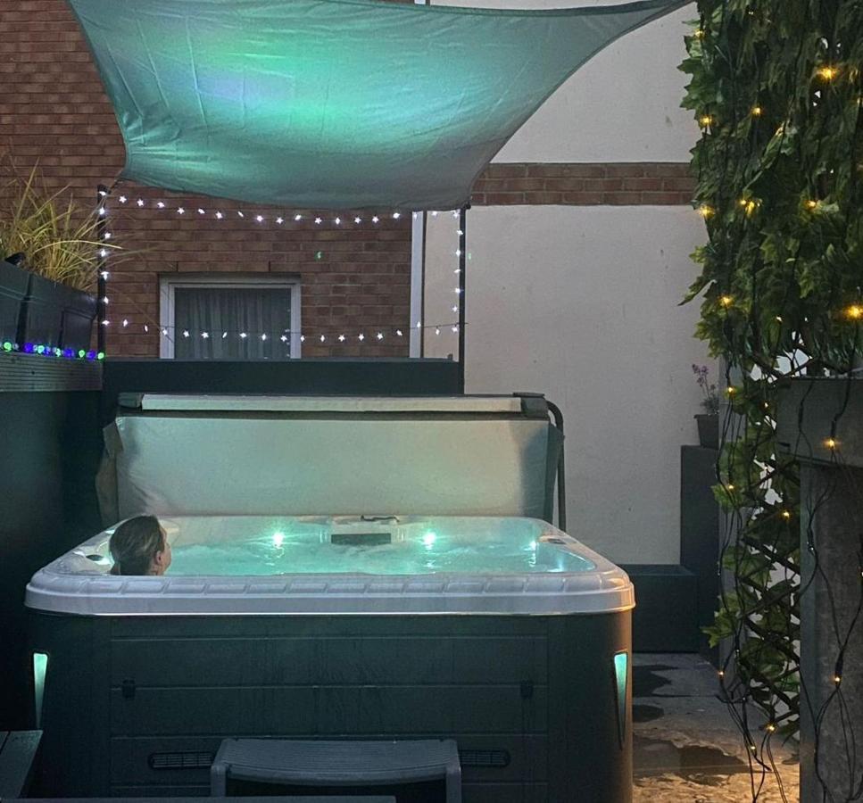 3 The View Apartments Ilfracombe - Hot Tub, Parking, Lift, Ev 外观 照片